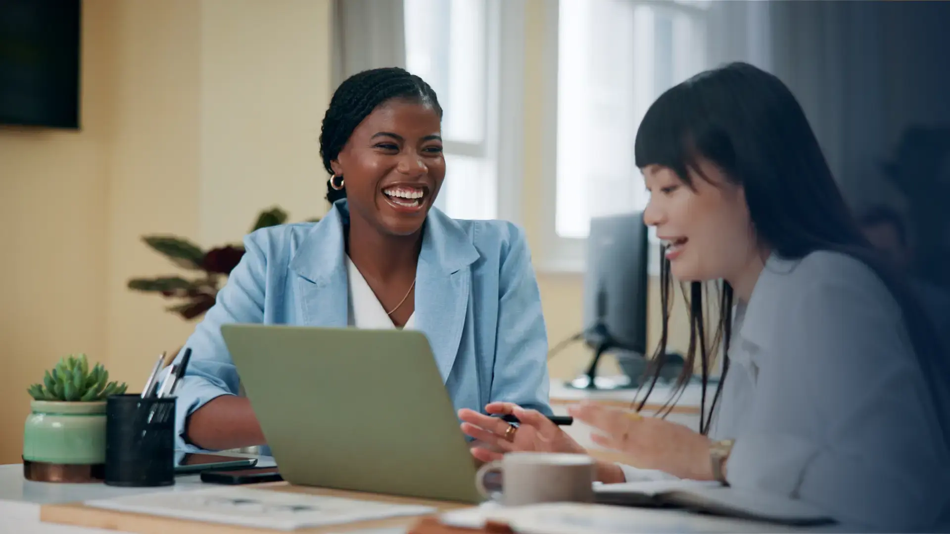 7 Ways AI Is Changing Employee Recognition (And How To Keep It Human)